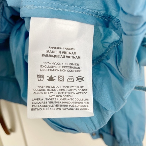 Nike Run Division Dolman Windbreaker Jacket - Picture 7 of 11